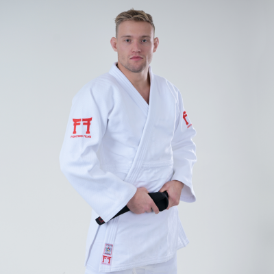 Fighting Films Judogi IJF Superstar 750Gr standard fit